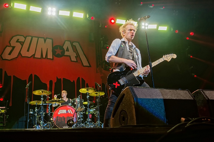Sum 41 @ Groezrock 2016, foto 23, foto's door Edwin Houdevelt - FrontView Magazine