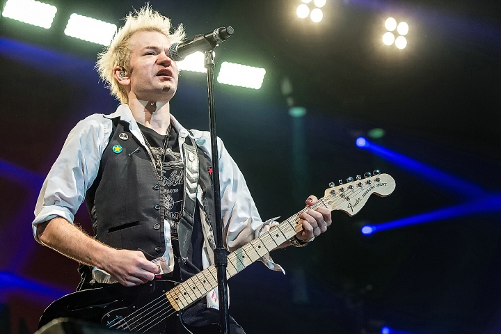 Sum 41 @ Groezrock 2016, foto 29, foto's door Edwin Houdevelt - FrontView Magazine