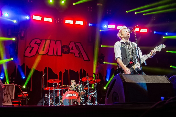 Sum 41 @ Groezrock 2016, foto 30, foto's door Edwin Houdevelt - FrontView Magazine