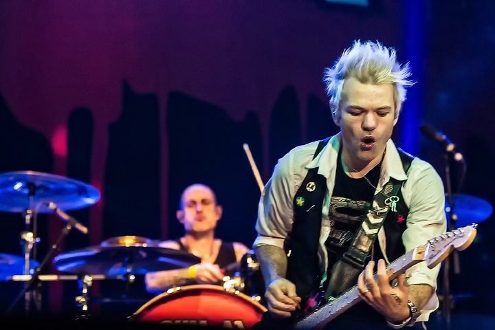 Sum 41 @ Groezrock 2016, foto 42, foto's door Edwin Houdevelt - FrontView Magazine