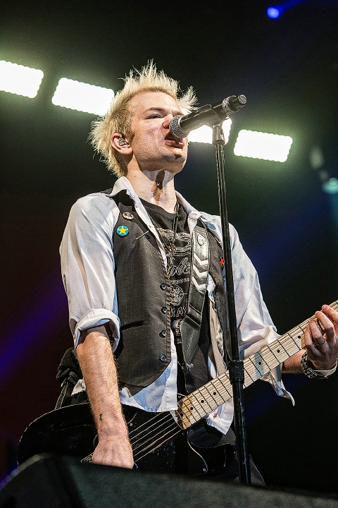 Sum 41 @ Groezrock 2016, foto 47, foto's door Edwin Houdevelt - FrontView Magazine
