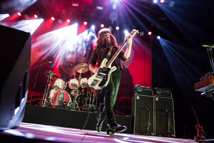 Wolfmother @ 013, picture 5, photographed by Dorien Goetschalckx - FrontView Magazine