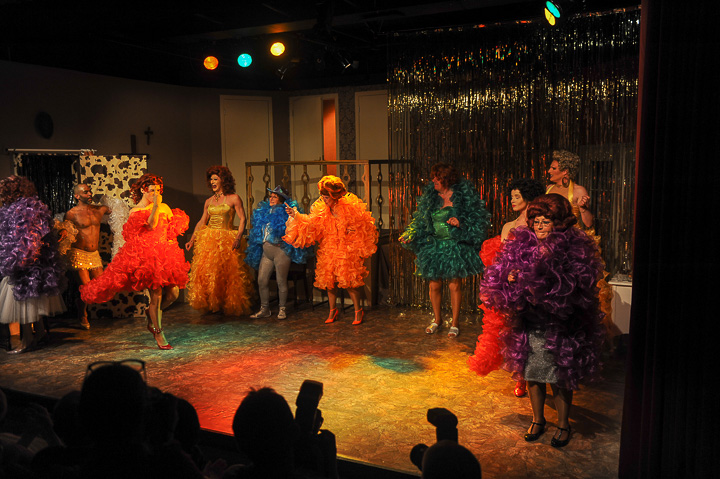 La cage aux Folles @ EWT Theater - Deurne, picture 51, photographed by Goele Bormans - FrontView Magazine