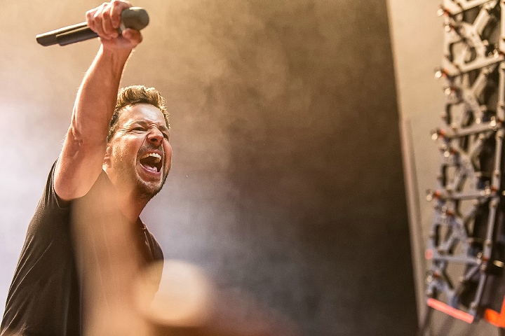 Simple Plan @ Vooruit Gent, picture 8, photographed by Edwin Houdevelt - FrontView Magazine