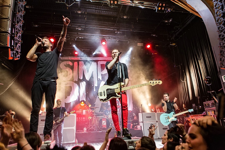 Simple Plan @ Vooruit Gent, picture 16, photographed by Edwin Houdevelt - FrontView Magazine