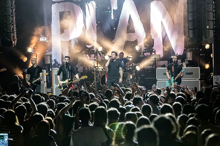 Simple Plan @ Vooruit Gent, picture 43, photographed by Edwin Houdevelt - FrontView Magazine