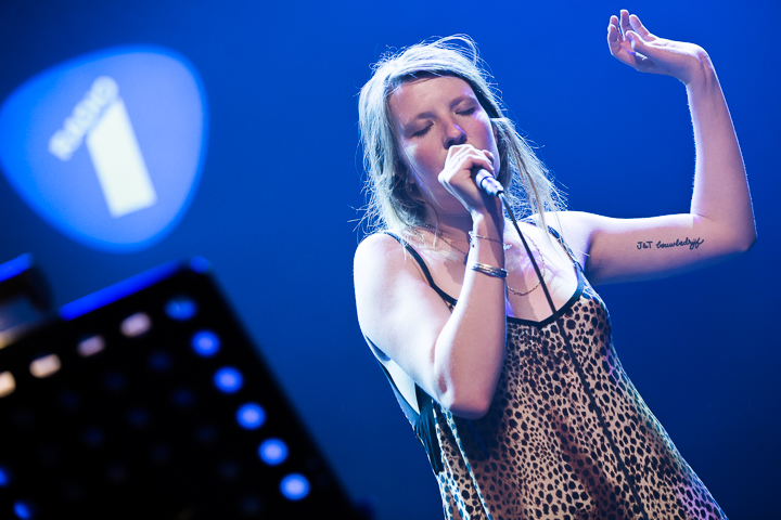 Radio 1 Eurosong Sessie @ De Roma, picture 16, photographed by Dorien Goetschalckx - FrontView Magazine