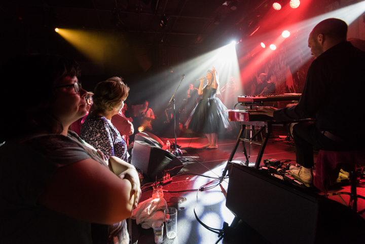 Lady Linn @ Ancienne Belgique Club, foto 12, foto's door Gregory van Toor - FrontView Magazine