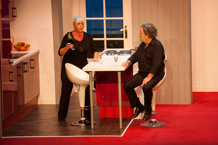 Zij en ik da geft ne kick @ echt Antwaarps teater, picture 1, photographed by Goele Bormans - FrontView Magazine