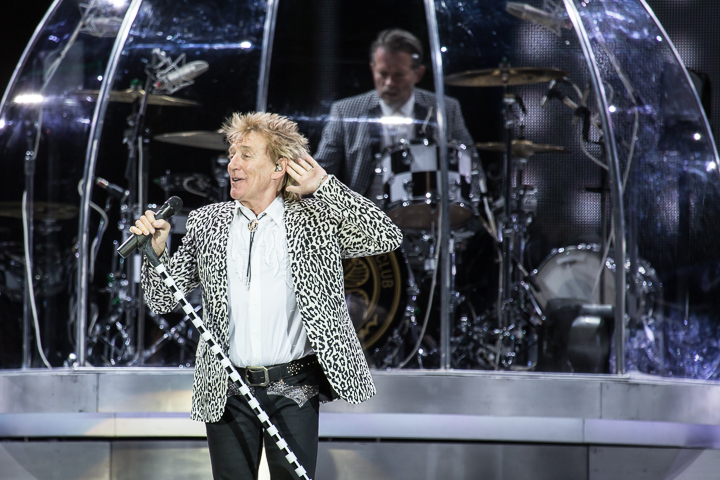 Rod Stewart @ Sportpaleis, picture 4, photographed by Dorien Goetschalckx - FrontView Magazine