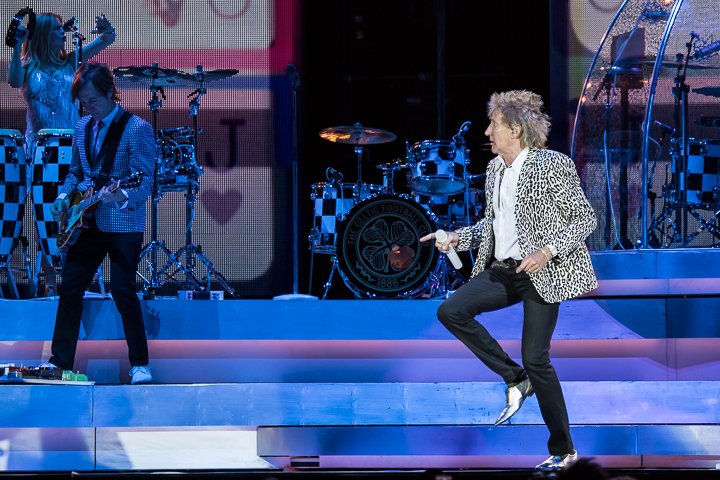 Rod Stewart @ Sportpaleis, picture 13, photographed by Dorien Goetschalckx - FrontView Magazine
