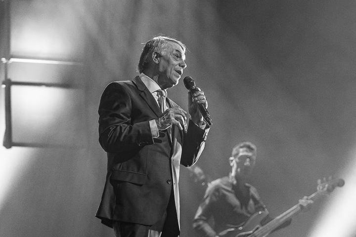 Salvatore Adamo in concert @ Kursaal te Oostende, picture 11, photographed by Guy Danneels - FrontView Magazine