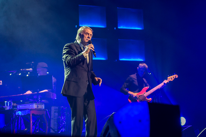 Salvatore Adamo in concert @ Kursaal te Oostende, picture 27, photographed by Guy Danneels - FrontView Magazine