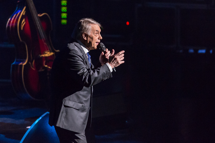 Salvatore Adamo in concert @ Kursaal te Oostende, picture 37, photographed by Guy Danneels - FrontView Magazine