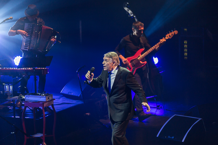 Salvatore Adamo in concert @ Kursaal te Oostende, picture 49, photographed by Guy Danneels - FrontView Magazine