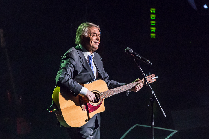 Salvatore Adamo in concert @ Kursaal te Oostende, picture 71, photographed by Guy Danneels - FrontView Magazine