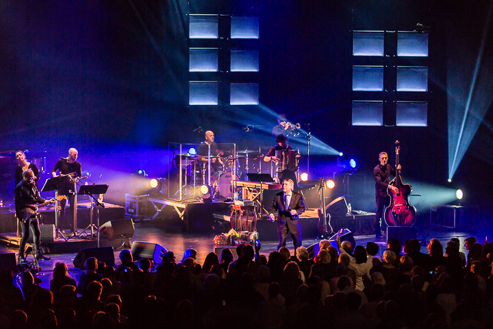 Salvatore Adamo in concert @ Kursaal te Oostende, picture 86, photographed by Guy Danneels - FrontView Magazine