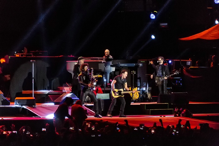 Bruce Springsteen & The E Street Band @ Rock In Rio Lisboa 2016, picture 7, photographed by Edwin Houdevelt - FrontView Magazine