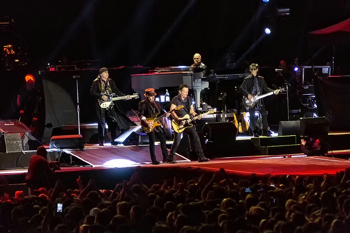 Bruce Springsteen & The E Street Band @ Rock In Rio Lisboa 2016, picture 18, photographed by Edwin Houdevelt - FrontView Magazine