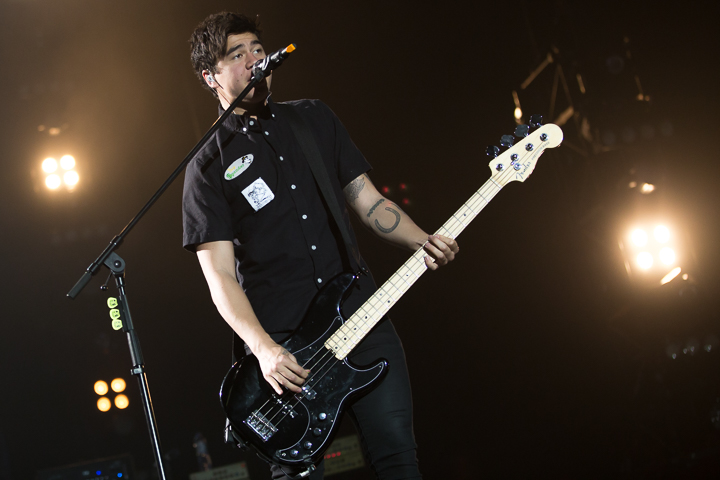 5 Seconds of Summer @ Sportpaleis, foto 2, foto's door Dorien Goetschalckx - FrontView Magazine