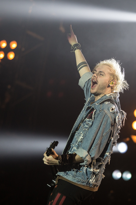 5 Seconds of Summer @ Sportpaleis, foto 9, foto's door Dorien Goetschalckx - FrontView Magazine
