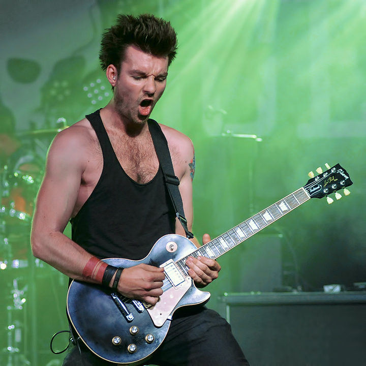 10 Rogue (ft. Peter Evrard) @ RebelRock XXL, picture 10, photographed by Paul Nouwen - FrontView Magazine