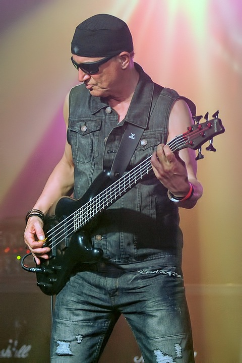 10 Rogue (ft. Peter Evrard) @ RebelRock XXL, picture 21, photographed by Paul Nouwen - FrontView Magazine