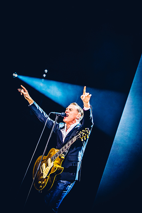 Bryan Adams @ Sportpaleis, foto 5, foto's door Elke Briers - FrontView Magazine