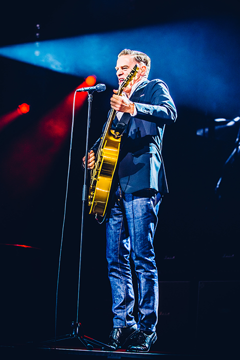 Bryan Adams @ Sportpaleis, foto 7, foto's door Elke Briers - FrontView Magazine