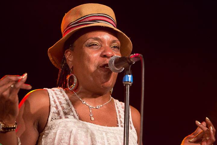 Sean Carney en Shaun Booker @ Duvelblues, picture 10, photographed by Marc Verdonck - FrontView Magazine