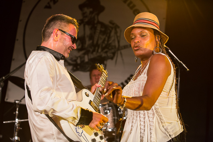 Sean Carney en Shaun Booker @ Duvelblues, picture 22, photographed by Marc Verdonck - FrontView Magazine