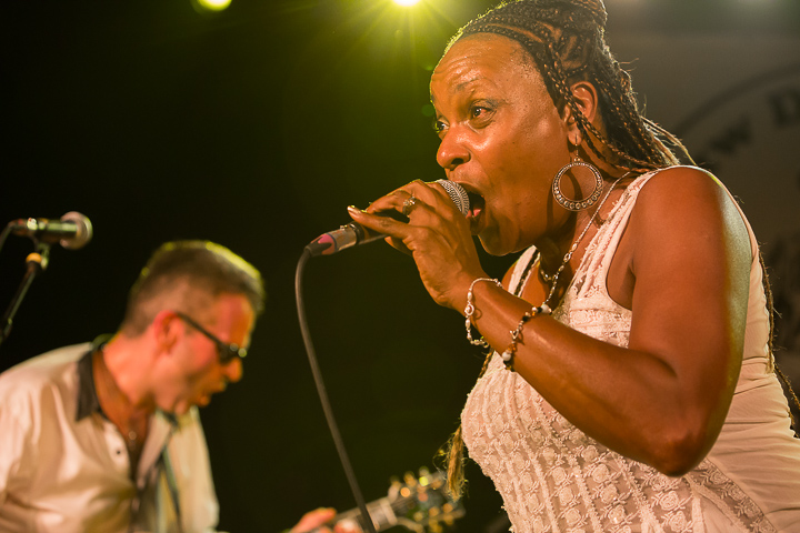Sean Carney en Shaun Booker @ Duvelblues, picture 28, photographed by Marc Verdonck - FrontView Magazine