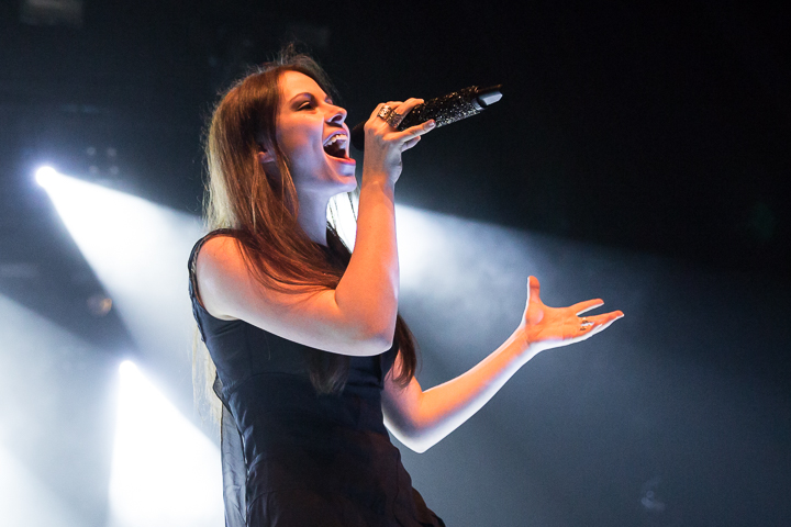 Beyond The Black @ AB, picture 9, photographed by Dorien Goetschalckx - FrontView Magazine