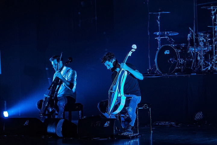 2 Cello's @ Koninklijk Circus, picture 2, photographed by Edwin Houdevelt - FrontView Magazine