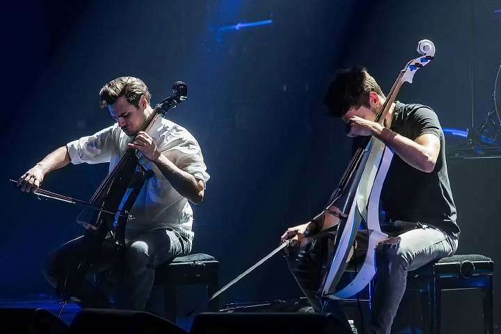 2 Cello's @ Koninklijk Circus, picture 7, photographed by Edwin Houdevelt - FrontView Magazine