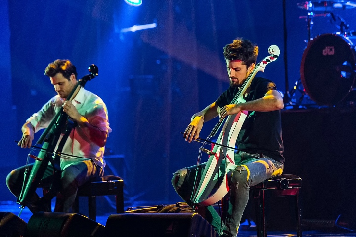 2 Cello's @ Koninklijk Circus, picture 21, photographed by Edwin Houdevelt - FrontView Magazine