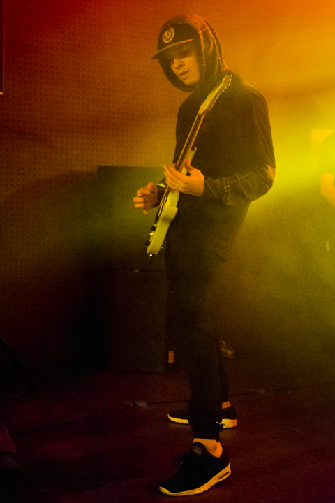 Issues @ Trix Club, foto 8, foto's door Erwin Evrard - FrontView Magazine