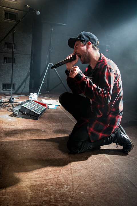 Issues @ Trix Club, foto 15, foto's door Erwin Evrard - FrontView Magazine
