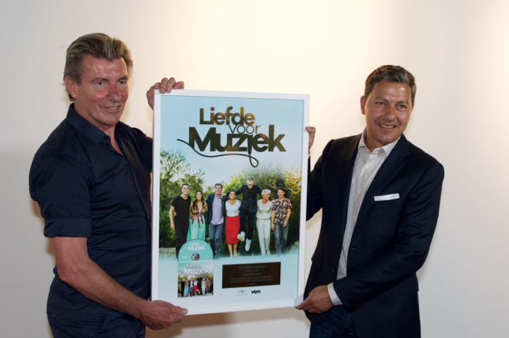 Liefde voor muziek 2 Gouden plaat uitreiking @ zaventem, picture 7, photographed by Bart Baevegems - FrontView Magazine