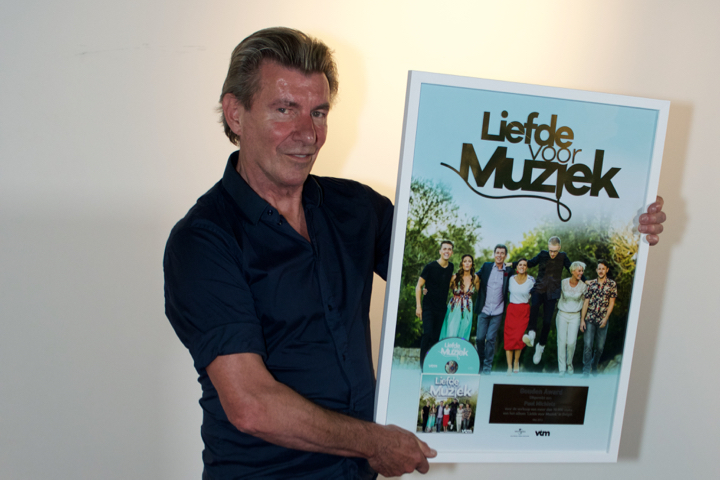 Liefde voor muziek 2 Gouden plaat uitreiking @ zaventem, picture 8, photographed by Bart Baevegems - FrontView Magazine