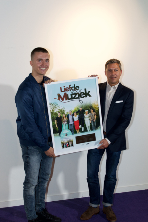 Liefde voor muziek 2 Gouden plaat uitreiking @ zaventem, picture 13, photographed by Bart Baevegems - FrontView Magazine