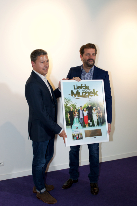 Liefde voor muziek 2 Gouden plaat uitreiking @ zaventem, picture 16, photographed by Bart Baevegems - FrontView Magazine
