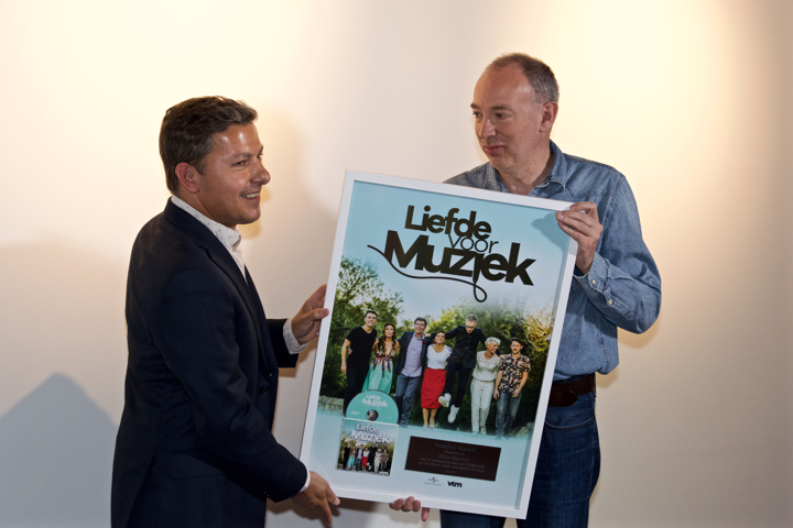 Liefde voor muziek 2 Gouden plaat uitreiking @ zaventem, picture 17, photographed by Bart Baevegems - FrontView Magazine