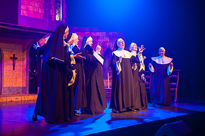 Première Nonsens, de musical @ CC Evergem, foto 18, foto's door Goele Bormans - FrontView Magazine