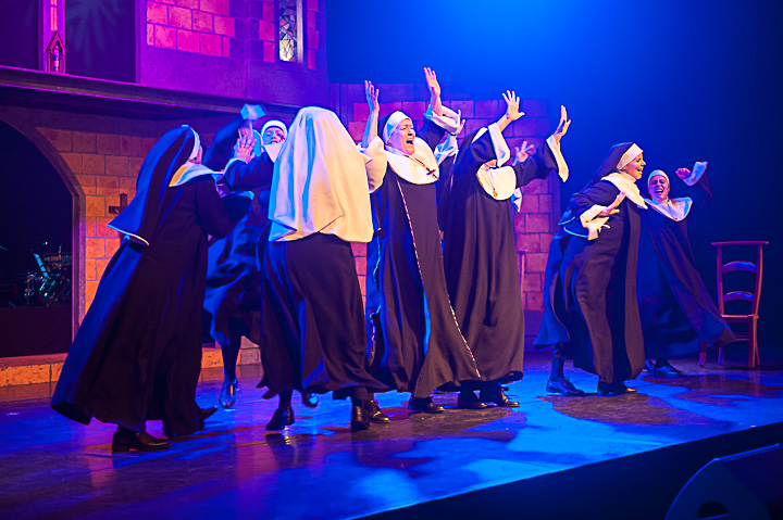 Première Nonsens, de musical @ CC Evergem, foto 19, foto's door Goele Bormans - FrontView Magazine