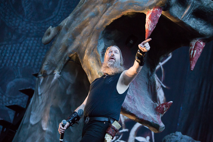 Amon Amarth @ NOVA ROCK 2016, foto 1, foto's door Dorien Goetschalckx - FrontView Magazine