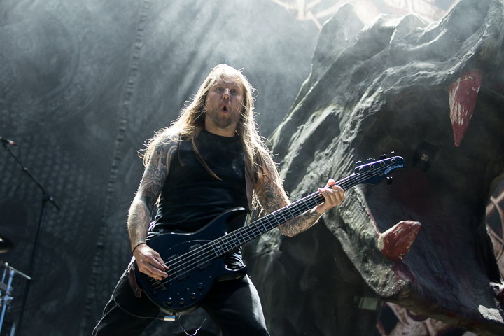 Amon Amarth @ NOVA ROCK 2016, foto 7, foto's door Dorien Goetschalckx - FrontView Magazine