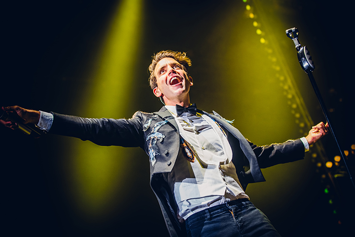 Mika @ Country Hall Liège, picture 10, photographed by Elke Briers - FrontView Magazine