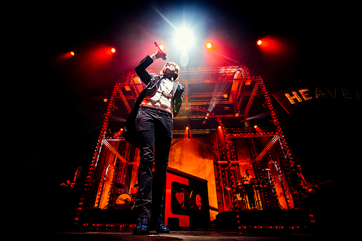 Mika @ Country Hall Liège, picture 15, photographed by Elke Briers - FrontView Magazine