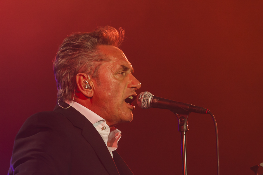 Doe Maar @ Lotto Arena, picture 2, photographed by Alex Wyckmans - FrontView Magazine